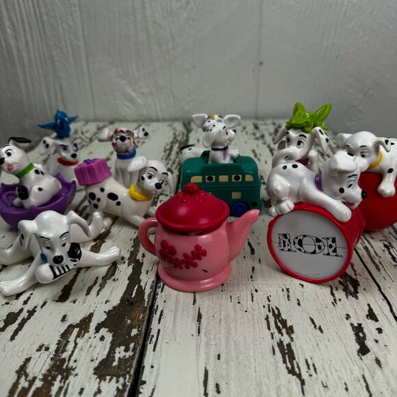 McDonald’s 101 Dalmatian Happy Meal Toy Bundle Lot of 10 Bus Umbrella Christmas - Picture 1 of 6